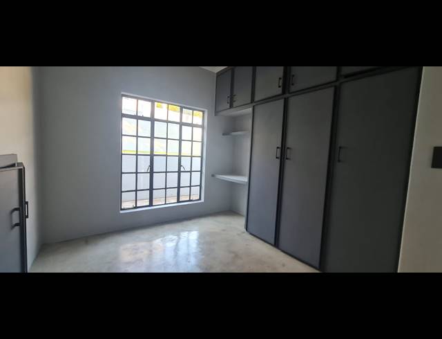 4 BEDROOM HOUSE FOR SALE IN CASHAN